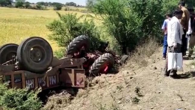 जिस बच्चे के जन्म की राई कराने जा रहे थे उसी की दुर्घटना में मौत