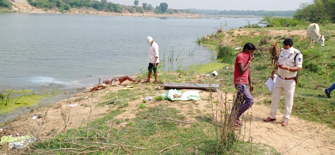सिंध नदी के स्टॉप डैम में अज्ञात शव मिलने से शहर में फैली सनसनी