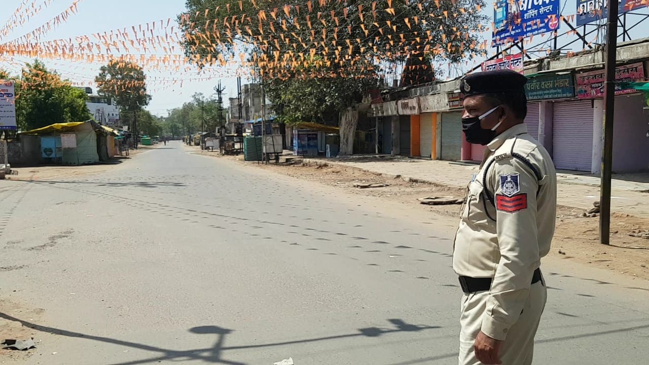 जनता कर्फ्यू: जिले में पसरा रहा सन्नाटा, जगह-जगह तैनात रहा पुलिस बल