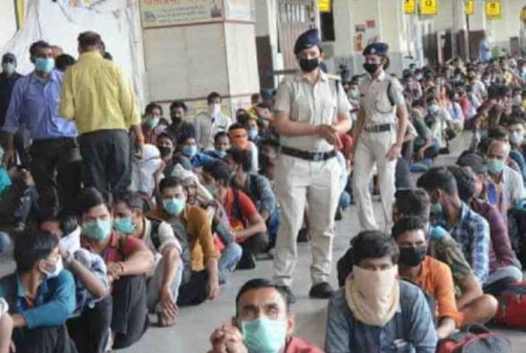 ग्वालियर नही रुकी मालगाड़ी तो मजदूरों ने मचाया शोर, रेलवे ने स्पेशल ट्रेन से भेजा