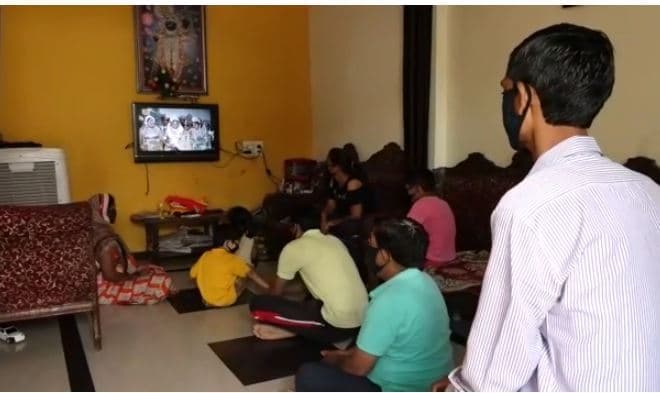 लॉक डाउन के बीच रामायण का प्रसारण दोबारा शुरू, ऐसा रहा लोगों का रिएक्शन