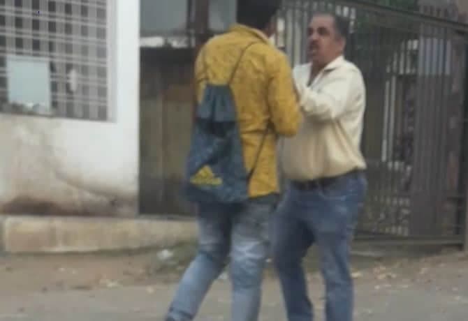 अस्पताल में घुसकर डॉक्टर से मारपीट, रेफर करने को लेकर थे नाराज