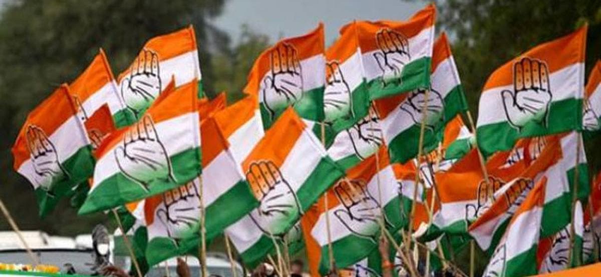 कोरोना के कहर के बीच भी कांग्रेस में इस्तीफों का दौर जारी