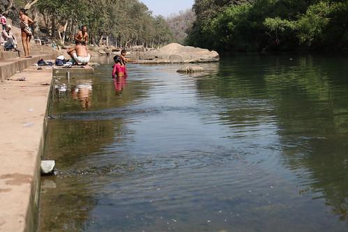 चित्रकूट में मंदाकिनी को प्रदूषण मुक्त करने का हर्बल ट्रीटमेंट शुरू