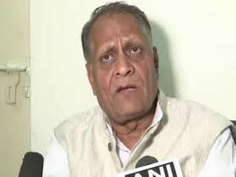 कांग्रेस विधायक ने वीडियो जारी कर कहा- बिना किसी दवाब के यहां हूं, जल्द लौटूंगा