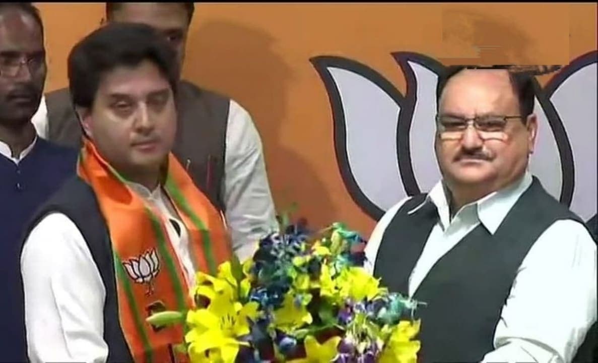 ज्योतिरादित्य सिंधिया बीजेपी में शामिल, शामिल होते ही मिला राज्यसभा का टिकिट