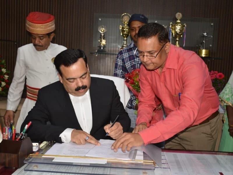 मध्यप्रदेश के महाधिवक्ता शशांक शेखर का इस्तीफा