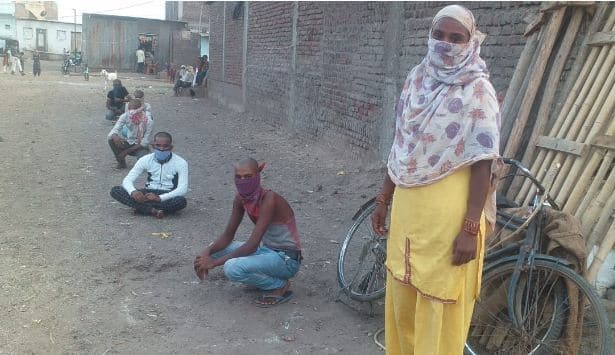 कोरोनो से जागरूक करने महिला ने अपनाया अनूठा तरीका, जानकर आप भी होंगे हैरान