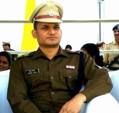 आईपीएस की एफबी पोस्ट, ‘इसलिए कठिन है कोरोना के खिलाफ हमारी लड़ाई’