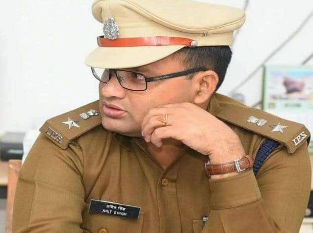 ‘ऐ खाकीधारी.. ना झुकना है ना डरना है’ जवानों का हौसला बढ़ाती IPS की कविता