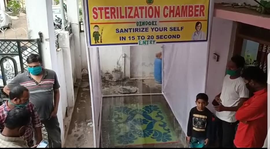 बेटे ने कहा और पिता ने बना दिया सेनेटाइजर टनल, 3 दिन में किया निर्माण