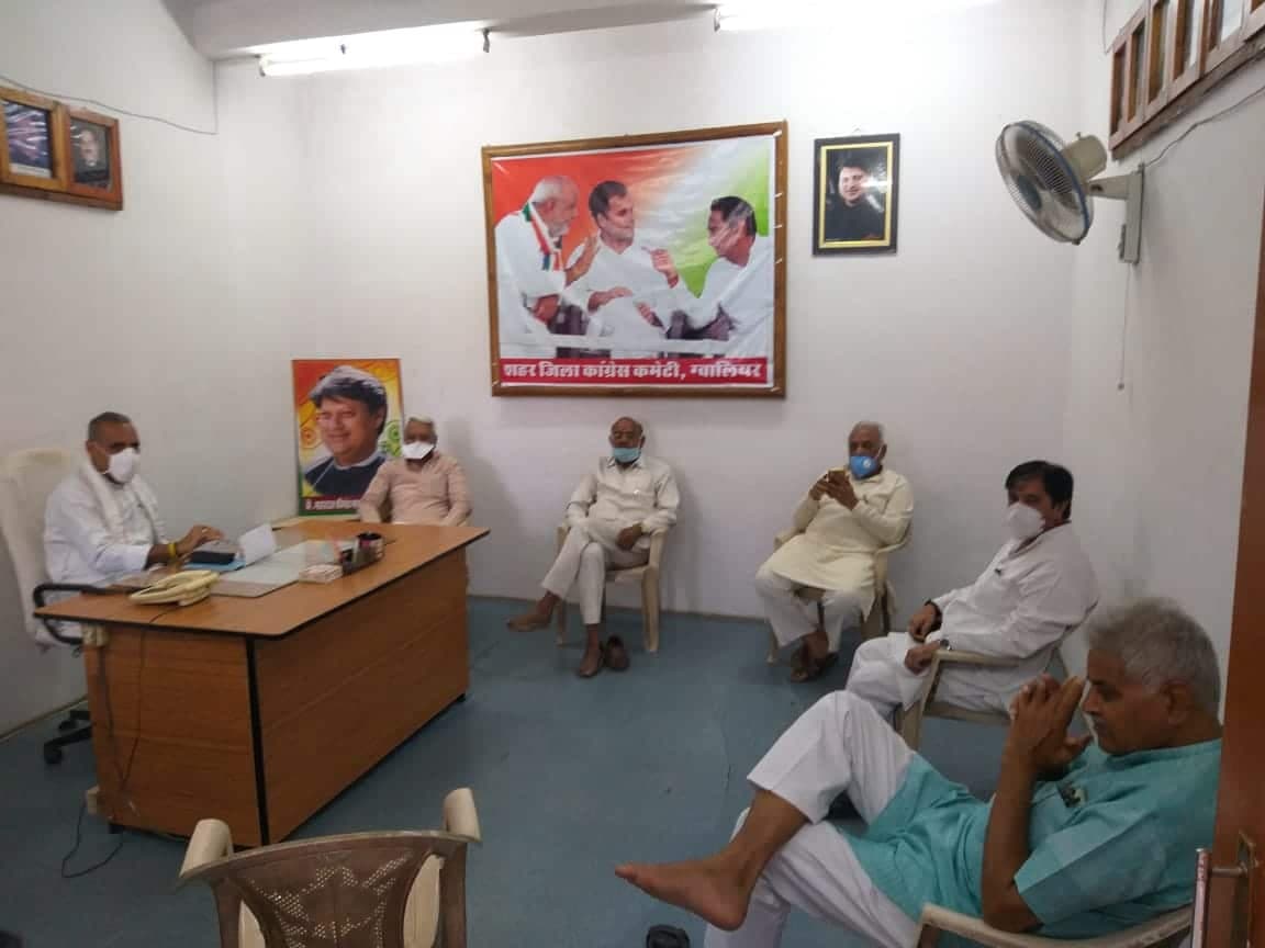 इस वरिष्ठ नेता की दो टूक, कांग्रेस में आस्था रखने वाले तीन दिन में अपनी स्थिति स्पष्ट करें