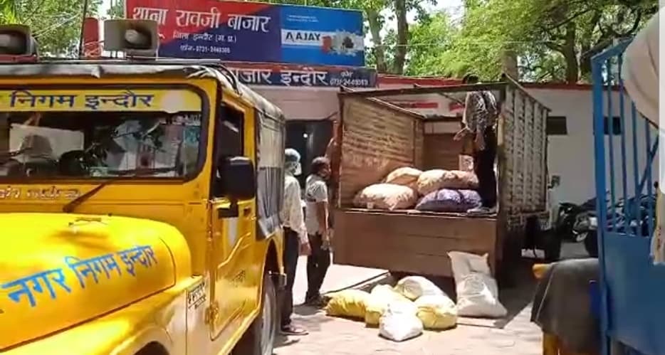 अवैध रूप से लाया जा रहा मांस पकड़ाया, पुलिस ने ड्रायवर को गिरफ्तार किया