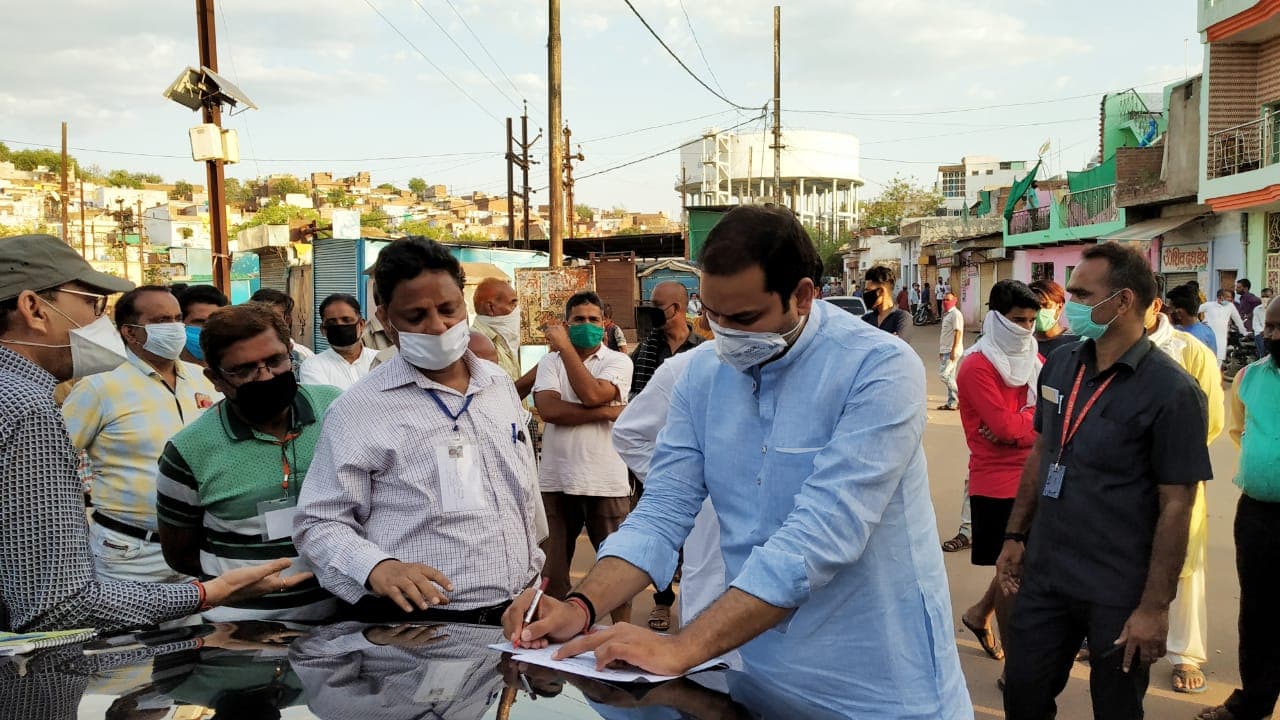 पेयजल संकट की हकीकत जानने सड़क पर उतरे विधायक, अधिकारियों को व्यवस्था सुधारने के निर्देश