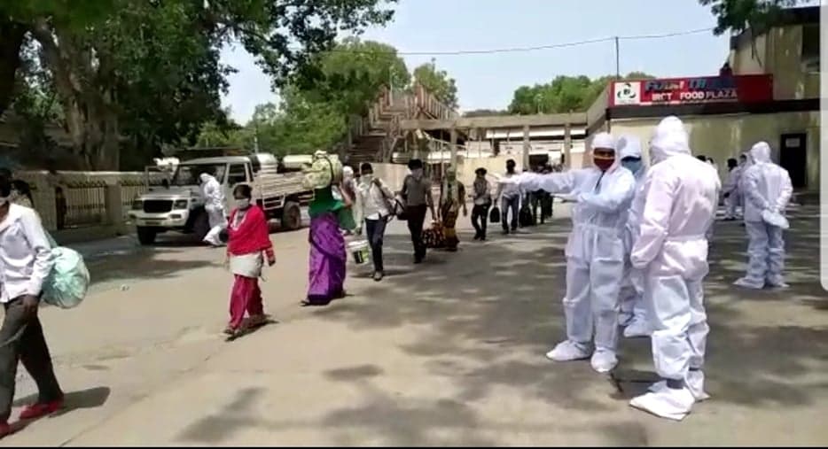 पंजाब से मजदूरों को कटनी लाया गया, जांच के बाद भेजा जाएगा गृह जिलों में