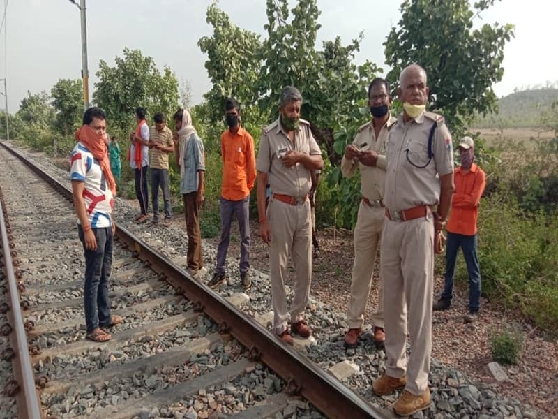 Satna: प्रेम-प्रसंग के चक्कर में पड़ी 2 बच्चों की मां, देवर संग ट्रेन के सामने कूद दी जान
