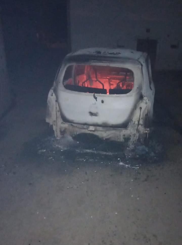 टीकमगढ़ : कोरोना की जांच करने गई टीम पर जानलेवा हमला, कार में आग लगाई