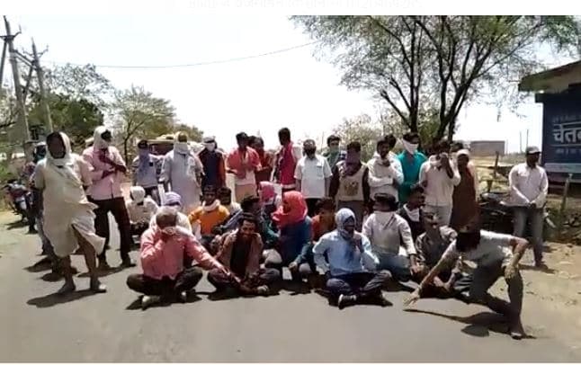 गेंहू की तुलाई ना होने पर किसानों ने दी आत्महत्या की चेतावनी