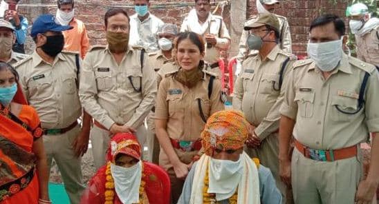 अनोखी शादी: बैंड-बाजे की जगह बजा पुलिस का सायरन, एसपी ने किया कन्यादान
