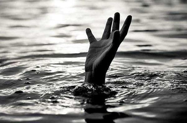 अलग-अलग स्थानों में डूबने से चार लोगों की मौत