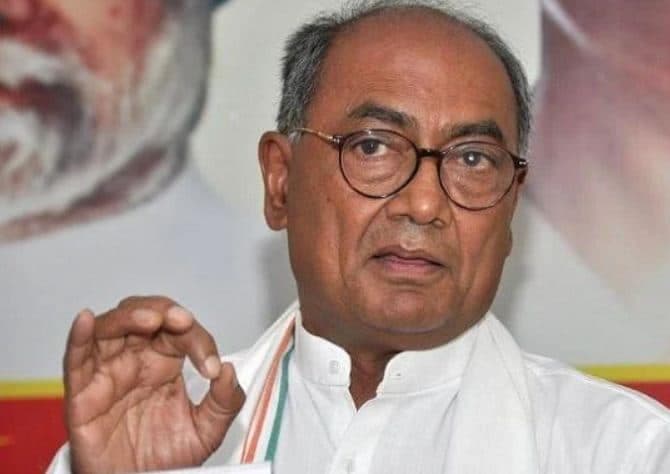 दिग्विजय का वार, ‘शिवराज को शराब की चिंता, मजदूरों की नहीं’