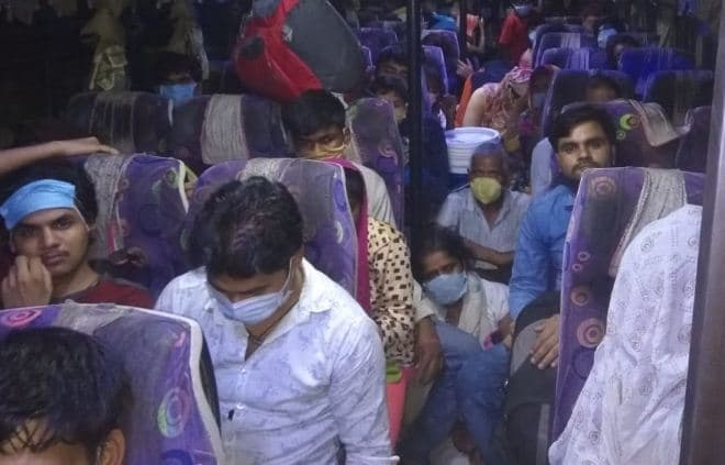 एसडीएम, तहसीलदार पर फिर लगा आरोप, बस ऑपरेटर हुए लामबंद