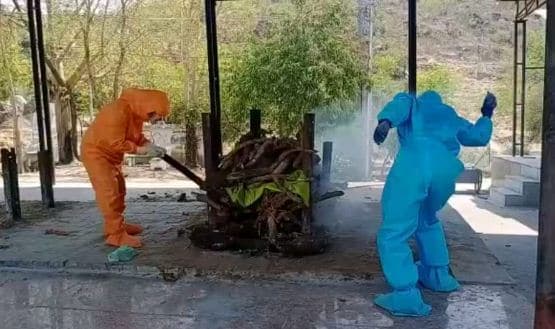 दूसरे कोरोना पॉजिटिव मृतक का मोक्ष संस्था ने किया अंतिम संस्कार