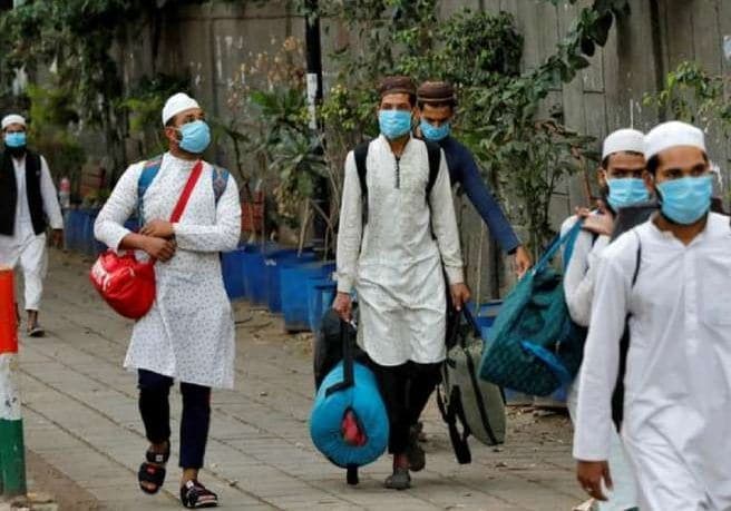 IAS ने की ‘तबलीगी जमात’ की तारीफ, सरकार ने थमाया नोटिस
