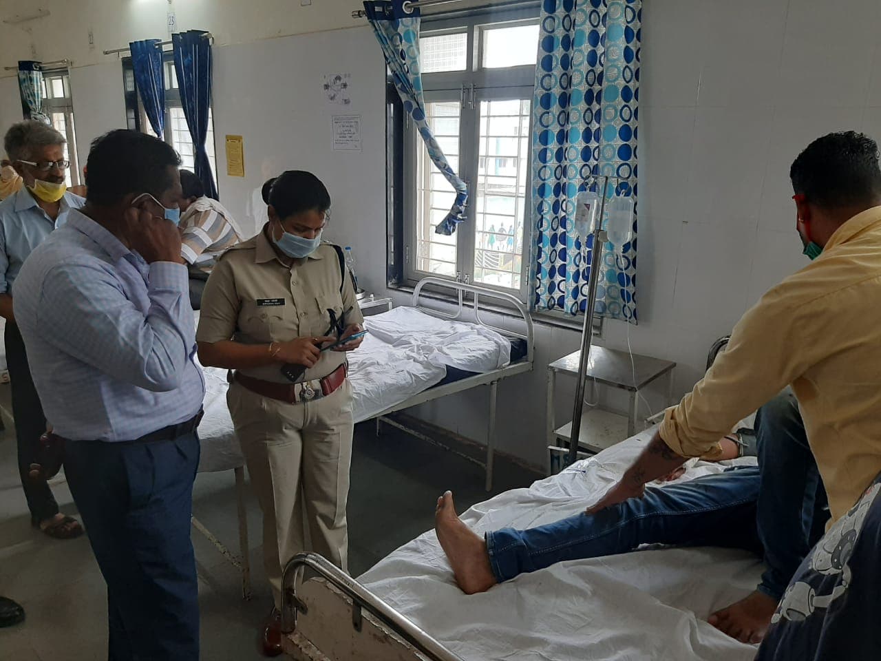 कार हादसे में 2 शिक्षकों की दर्दनाक मौत,एक छात्र ने भविष्य दांव पर लगाकर की घायलों की मदद