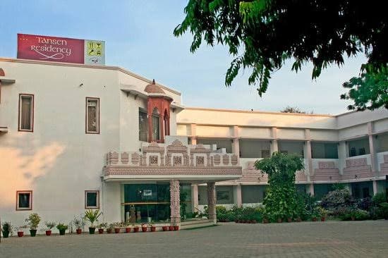 स्वादिष्ट व्यंजनों को घर पहुंचायेगा MP टूरिज्म, Food Home Delivery सर्विस शुरू
