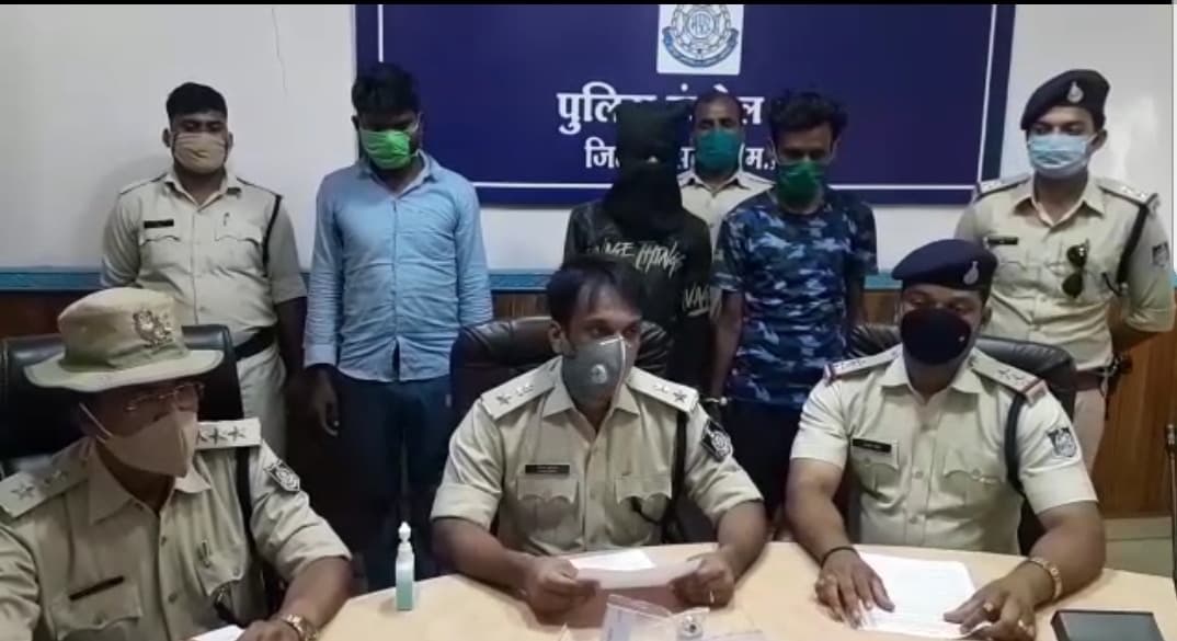 चांदी की मूर्तियां चुराने वाले गिरफ्तार, एमपी के साथ उत्तरप्रदेश में भी करते थे वारदात
