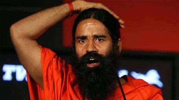 Coronil: बाबा रामदेव सहित पांच अन्य पर मुक़दमा दर्ज, भ्रामकता फ़ैलाने के लगे आरोप