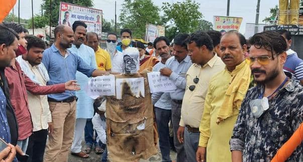 पुतला दहन में नहीं जुटे भाजपाई, जिला मुख्यालय पर कार्यक्रम में कार्यकर्ता रहे नदारद