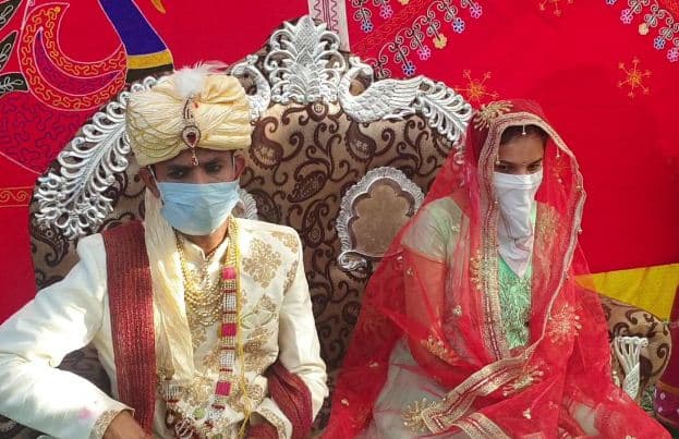 दृष्टिबाधित युवती से युवक ने रचाया विवाह, कहा ‘अपनी आंखों से पत्नी को दिखाऊंगा पूरा संसार’