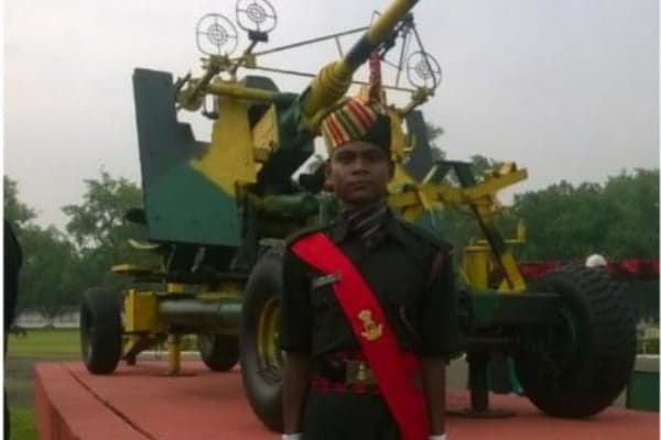 लद्दाख़ हिंसा: गलवान घाटी में शहीद राजेश ओरांग के भाई जबलपुर से रवाना