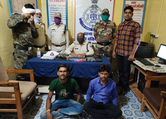 हत्या के मामले में फरार दस-दस हजार के इनामी बदमाश गिरफ्तार