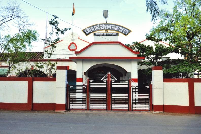 Khandwa: कोर्ट के अंदर पहुंचा corona, 2 जज की रिपोर्ट पॉज़िटिव, अन्य लोग हुए होम क्वारंटाइन