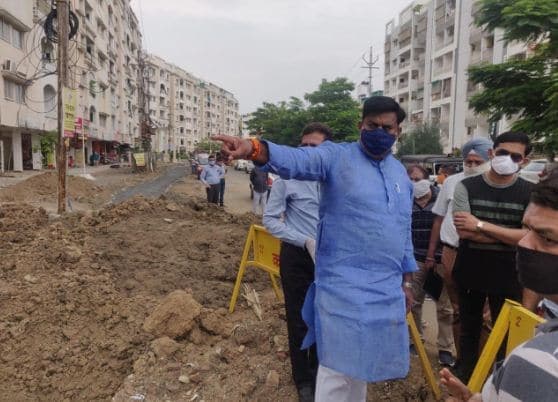 विधायक ने बनाया अभियान ‘हर रविवार कोलार’, पद यात्रा कर समस्या जानते है रामेश्वर शर्मा
