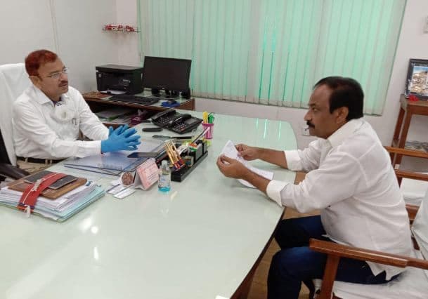 सिंध नदी बचाने रमेश दुबे ने चम्बल आयुक्त से मांगा सहयोग, कहा-‘आपको खनिज अधिकारी ने किया गुमराह’