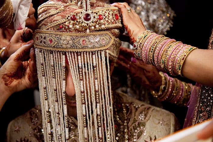 शादी के दूसरे दिन दूल्हा कोरोना पॉजिटिव, दोनों पक्षों में हड़कंप, दुल्हन समेत 11 क्वारंटीन