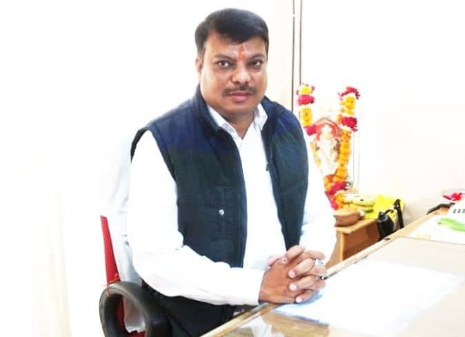 पूर्व मंत्री उमंग सिंघार कोरोना पॉजिटिव, ट्वीट कर दी जानकारी