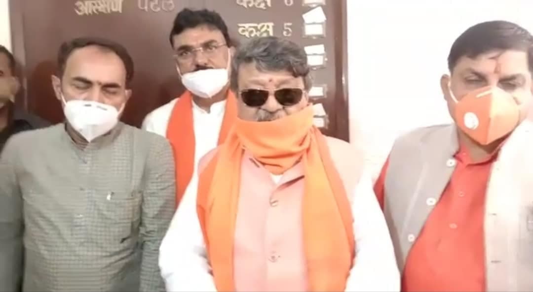 भाजपा महासचिव का बयान- “चुनाव से ज्यादा लोगों की जान की परवाह ,आज करा लें हम तैयार”