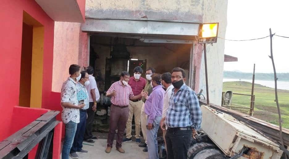 नगर निगम आयुक्त ने पेयजल वितरण का जायजा लिया,व्यवस्थाएं सुधारने के निर्देश