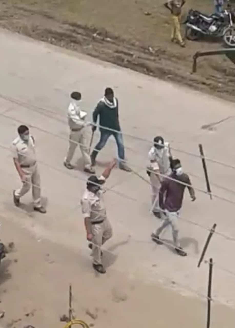 कुख्यात आरोपी गिरफ्तार, पुलिस ने जुलूस निकाला, बीच बाजार लगवाई उठक-बैठक