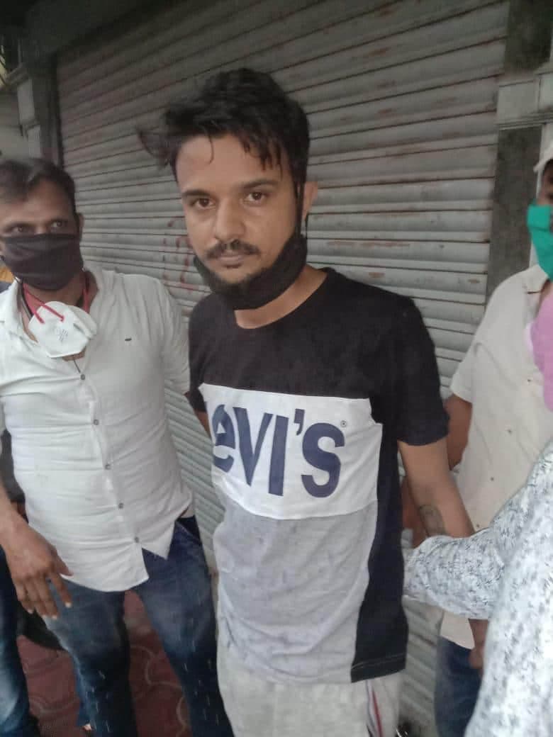 अमित शाह का नकली निजी सचिव इंदौर से गिरफ्तार,नकली रूतबे से कराता था तबादले