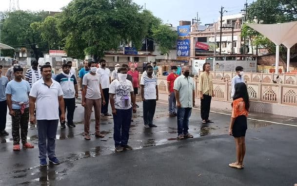 हर बार की तरह पहली तारीख को हुआ सामूहिक राष्ट्रीय गीत एवं राष्ट्रगान का गायन