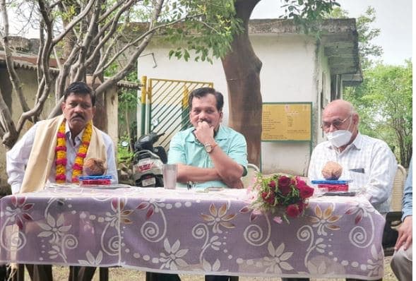 जब आए तो लाखों रुपये के कर्ज में डूबा था फार्म, अब रिटायर हुए तो नहीं कुछ बकाया: JDA