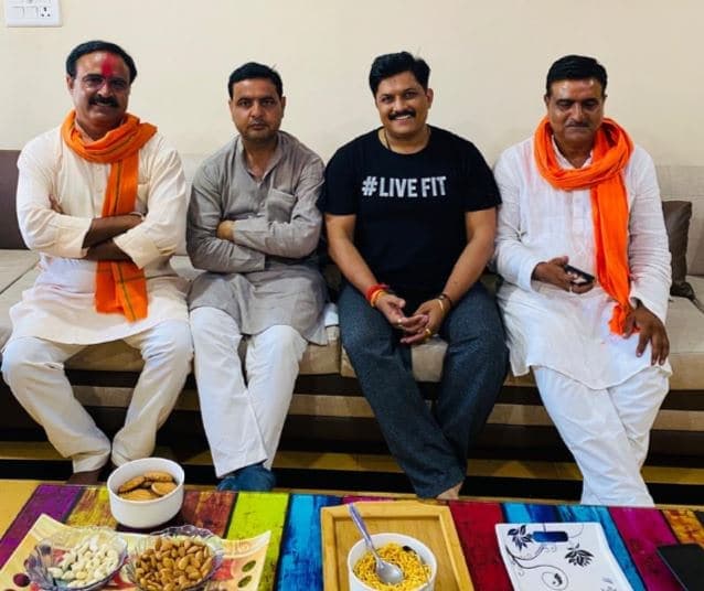 राजनीति के बदलते समीकरण ,विरोधी रहे मंत्री पहुंचे BJP सांसद के घर