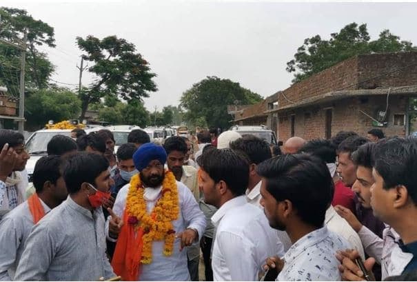बड़ी लापरवाही: नियमों की धज्जिया उड़ाने में मंत्री-राजनेता सबसे आगे, प्रशासन मौन