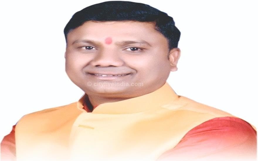 राज्यमंत्री रामकिशोर कावरे हुए क्वॉरेंटाइन, सीएम शिवराज के संपर्क में आए थे